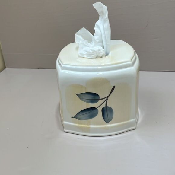 FLORAL DESIGN PORCELAIN TISSUE BOX COVER‎ - Picture 3 of 6